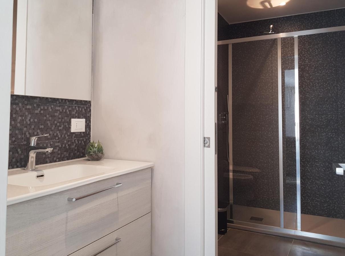Casaviva - Casa Vacanze A Ceriale Con Terrazza Exteriör bild